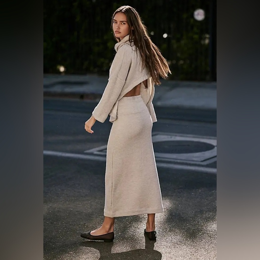 NWOT Free People Free-est Milley Reversible Set-Wet Plaster - Picture 3 of 16